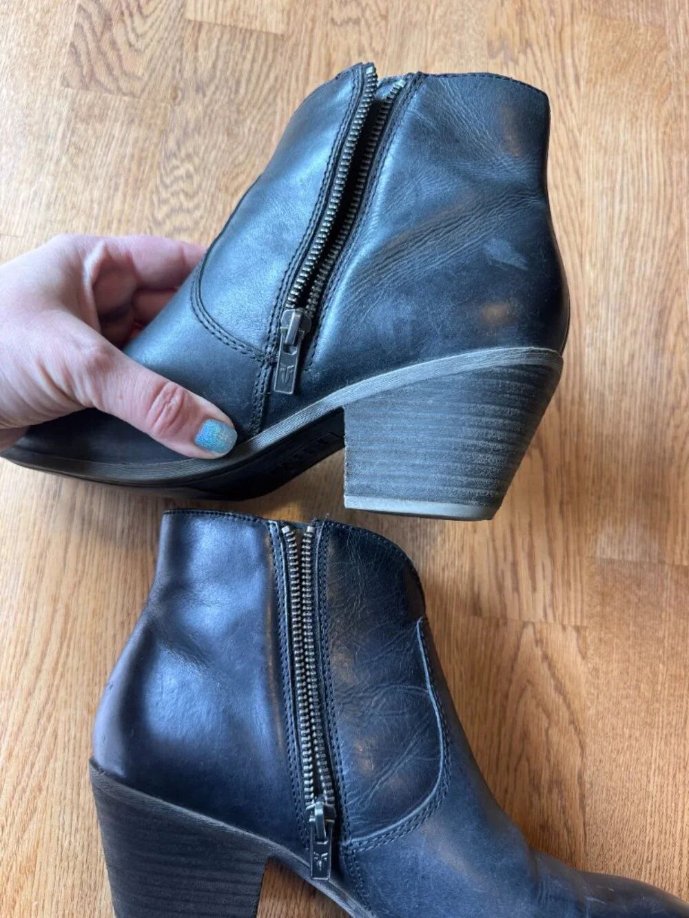 Frye Jennifer Black Leather Booties Size 8M